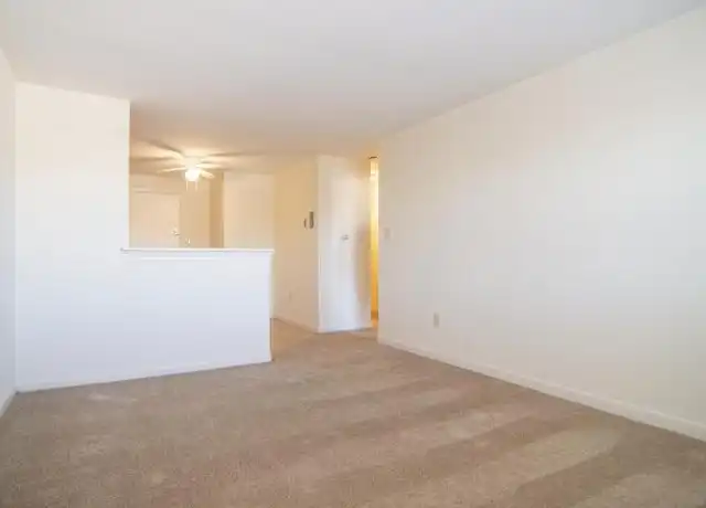 Property at 727 Princeton Blvd, Lowell, MA, 01851, 1 bed, 1 bath, [object Object]