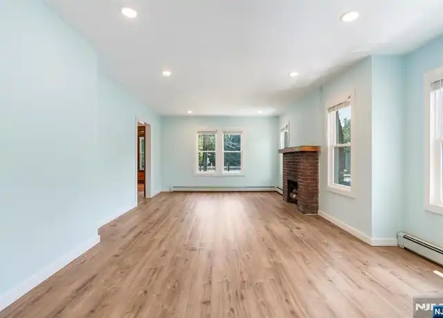 Property at 272 Broad Ave Unit 1st FL, Leonia, NJ, 07605, 2 beds, 1 bath, [object Object]