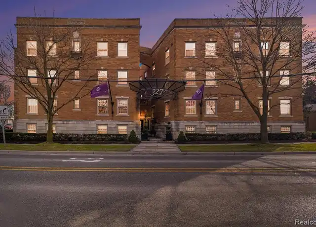 Property at 327 Southfield Rd #18, Birmingham, MI, 48009, 2 beds, 1 bath, [object Object]