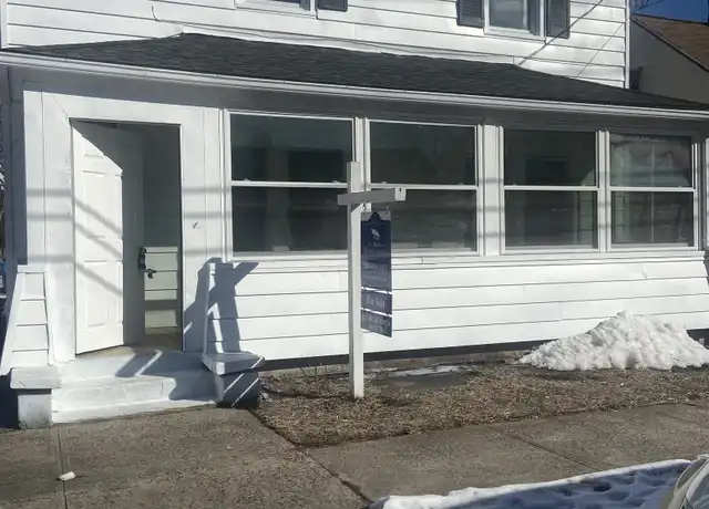 Property at 43 Whiting St, Hamden, CT, 06514, 2 beds, 1 bath, [object Object]