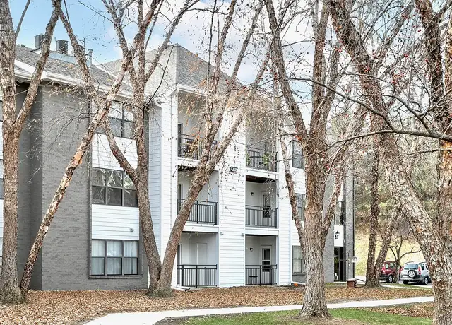Photo of 1010 N 92nd Plz, Omaha, NE 68114