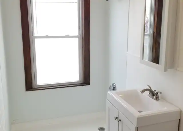 Property at 127 Burnside Ave, Woonsocket, RI, 02895, 2 beds, 1 bath, [object Object]