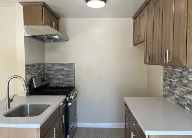 Property at 826 Bay View Ave Unit 2, Wilmington, CA, 90744, 1 bed, 1 bath, [object Object]