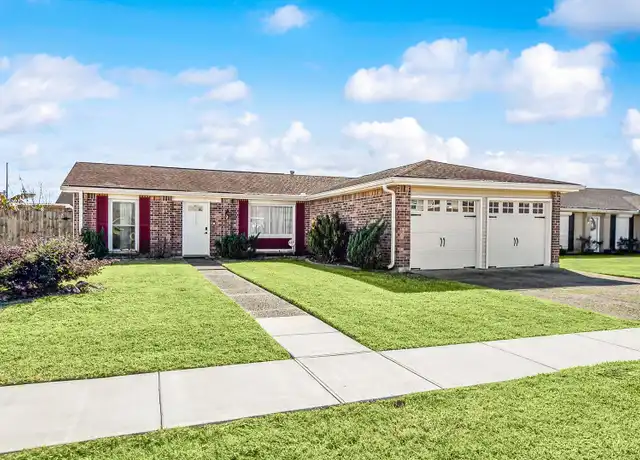 Property at 3809 Timberview Ln, Harvey, LA, 70058, 3 beds, 2 baths, [object Object]