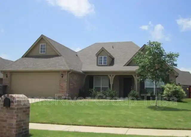 Property at 3520 W 106th St S, Jenks, OK, 74037, 4 beds, 2 baths, [object Object]