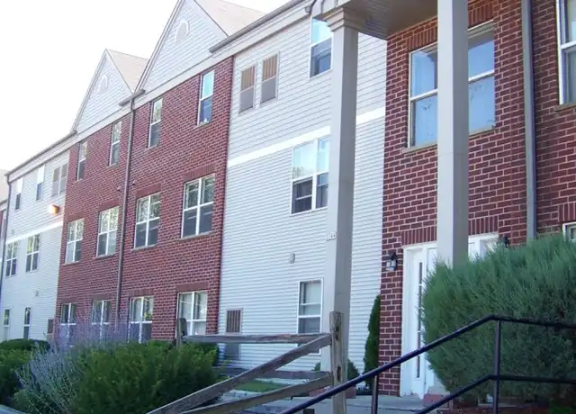 Property at 3344 Marina Rd Unit 3344 221, South Milwaukee, WI, 53172, 2 beds, 1.5 baths, [object Object]