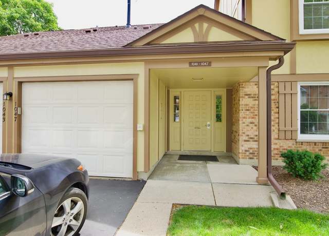 Photo of 1047 Auburn Ln, Buffalo Grove, IL 60089