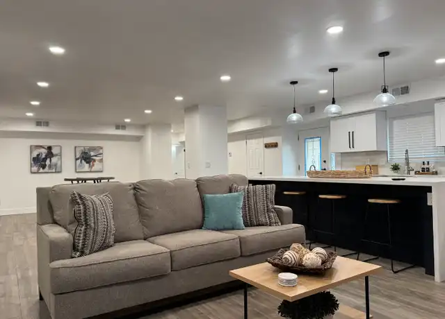 Property at 100 W Maryland Ave Unit J1, Phoenix, AZ, 85013, 2 beds, 2 baths, [object Object]