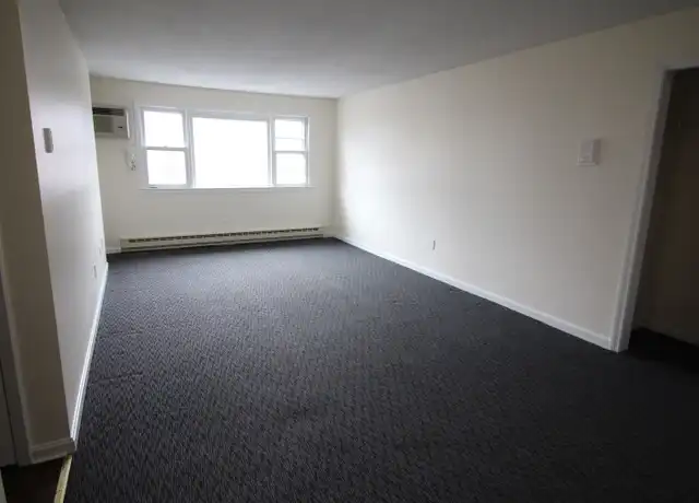 Property at 73 E Broadway Unit O, Derry, NH, 03038, 2 beds, 1 bath, [object Object]