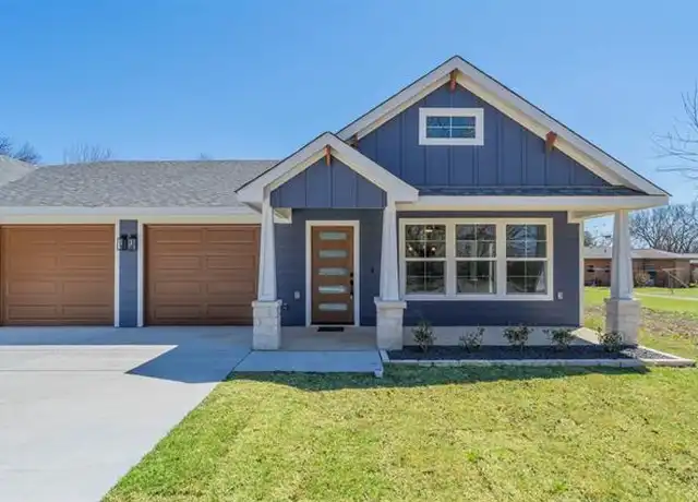 Property at 220 N Patrick St, Waxahachie, TX, 75165, 3 beds, 2 baths, [object Object]