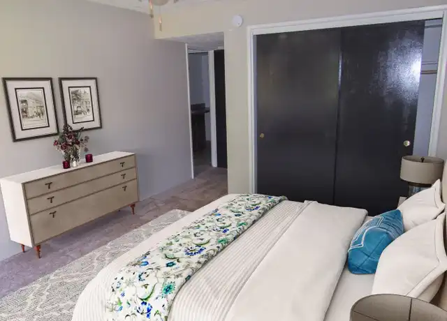 Property at 5344 S 99th St Unit 46T-1D, Omaha, NE, 68127, 2 beds, 1 bath, [object Object]
