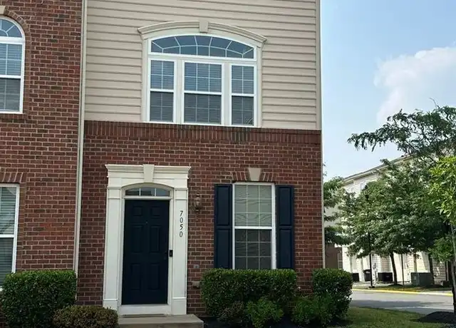 Property at 7050 Mongoose Trl, Gainesville, VA, 20155, 2 beds, 2.5 baths, [object Object]