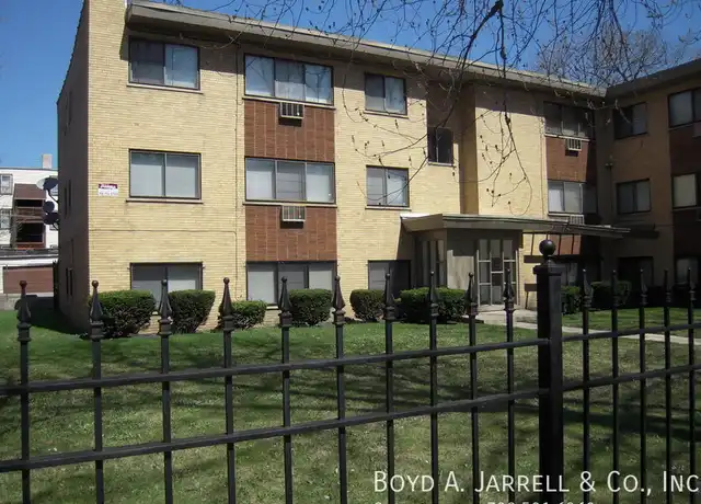 Property at 954 E 84th Pl Unit 003 1F, Chicago, IL, 60619, 2 beds, 1 bath, [object Object]