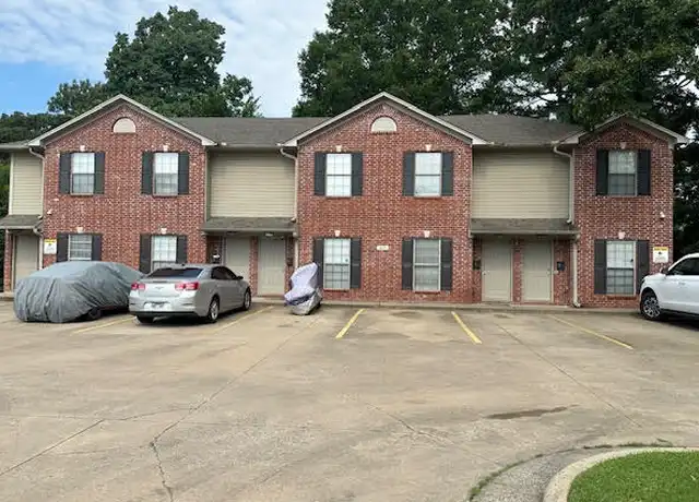 Property at 1601 Davis St Unit 4, Conway, AR, 72032, 2 beds, 1.5 baths, [object Object]
