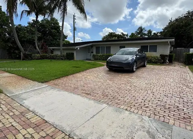 Property at 2003 N 46th Ave, Hollywood, FL, 33021, 3 beds, 2 baths, [object Object]
