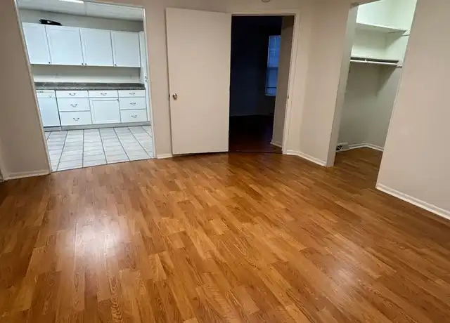 Property at 1415 Avon St Unit 1419, La Crosse, WI, 54603, 1 bed, 1 bath, [object Object]