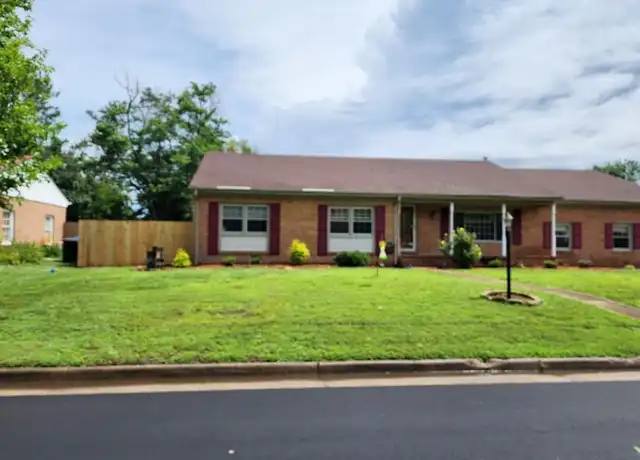 Property at 925 Edwin Dr, Virginia Beach, VA, 23464, 4 beds, 2 baths, [object Object]
