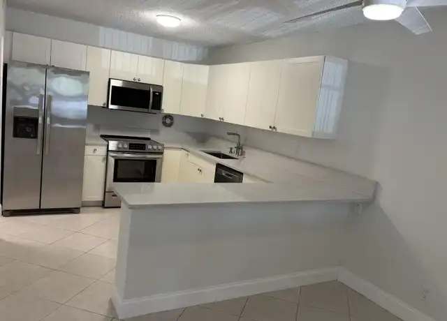Property at 124 Stratford I Unit I, West Palm Beach, FL, 33417, 1 bed, 1.5 baths, [object Object]