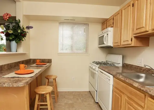Photo of 13322 Hunter Hill Dr, Hagerstown, MD 21742