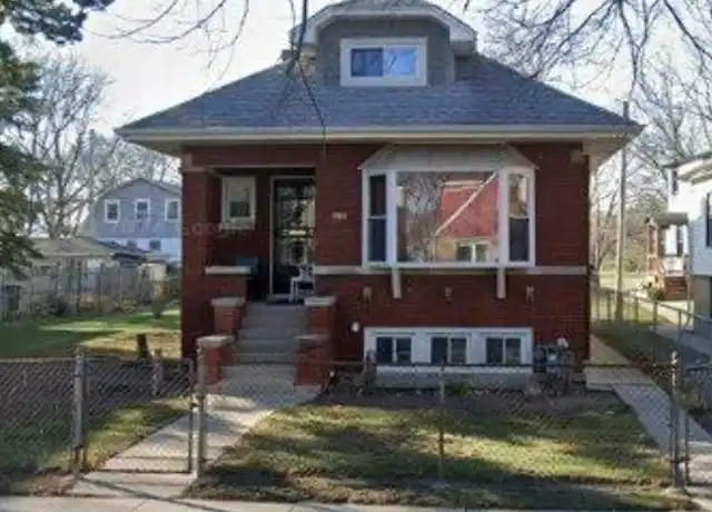 Property at 2008 Grey Ave, Evanston, IL, 60201, 3 beds, 2 baths, [object Object]