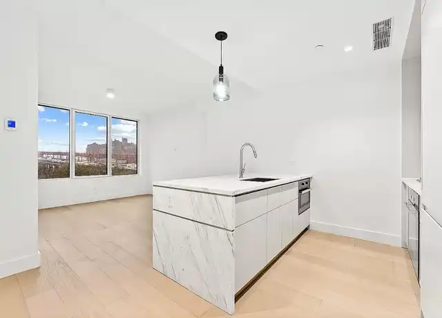Property at 383 Grand St Unit 6k, New York, NY, 10002, 2 beds, 1 bath, [object Object]