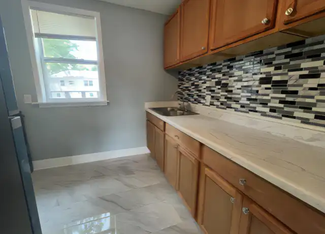 Property at 1415 Madison Ave Unit C, Montgomery, AL, 36107, 2 beds, 1 bath, [object Object]