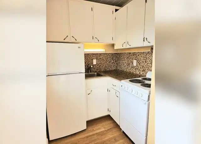 Property at Olympus Apartments - 15305 Highway 99, Lynnwood, WA, 98087, 0-1 beds, 1 bath, [object Object]