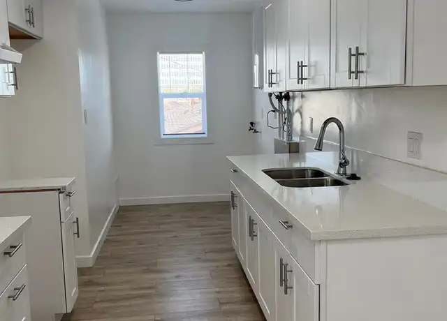 Property at 820 S Osage Ave Unit F, Inglewood, CA, 90301, 1 bed, 1 bath, [object Object]