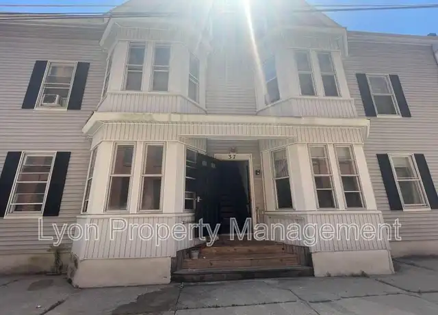 Property at 37 Mechanic Ave Unit 1R, Woonsocket, RI, 02895, 2 beds, 1 bath, [object Object]