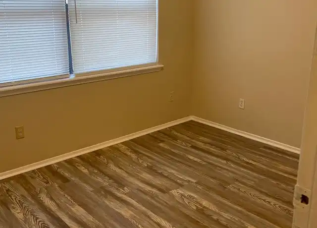 Property at 613 W Calle Sur St, Hobbs, NM, 88240, 2 beds, 1 bath, [object Object]