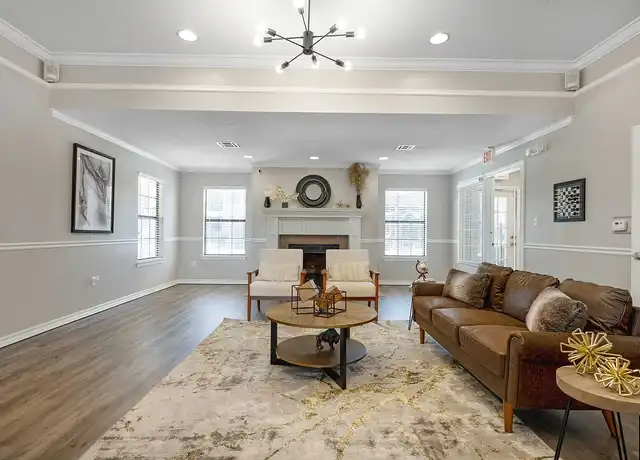 Property at Edmond at Twenty500 - 2500 Thomas Dr, Edmond, OK, 73003, 1-2 bed, 1-2 bath, [object Object]