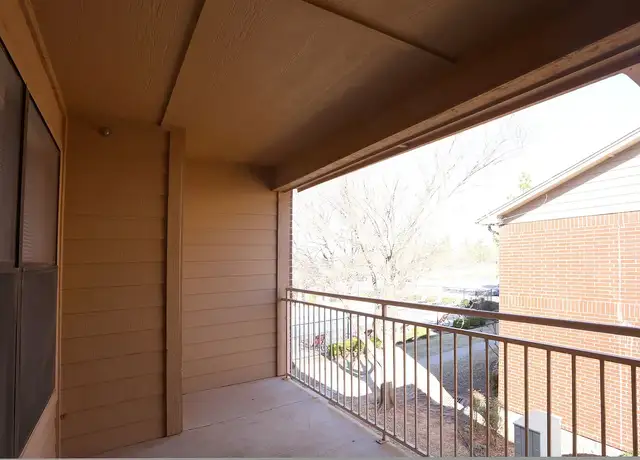 Photo of 2500 Thomas Dr, Edmond, OK 73003