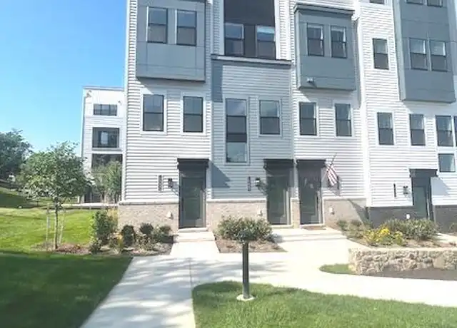 Property at 14431 Glen Manor Dr Unit 601, Chantilly, VA, 20151, 2 beds, 2.5 baths, [object Object]