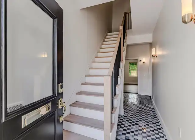 Property at 110 Hotel St Fl 1, Utica, NY, 13502, 1 bed, 1 bath, [object Object]