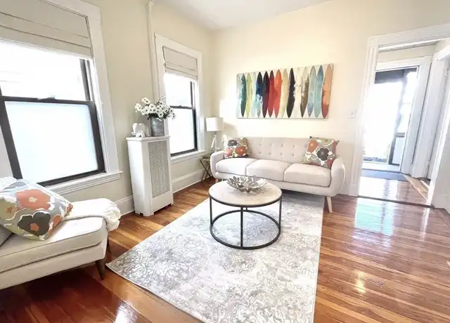 Property at 15 Cushman Rd Unit 2, Brighton, MA, 02135, 3 beds, 1 bath, [object Object]