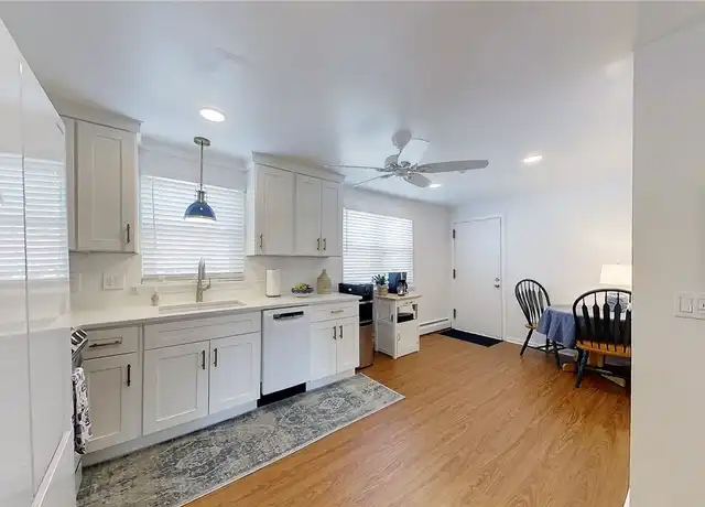 Property at 70 Carroll Ave #1009, Newport, RI, 02840, 1 bed, 1 bath, [object Object]