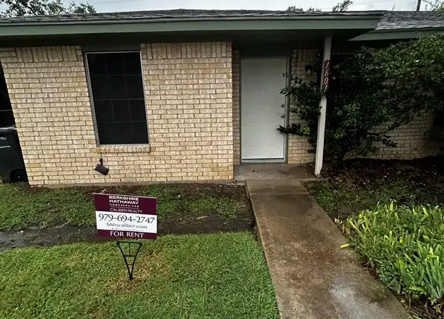 Property at 1601 Mossglenn Cir, College Station, TX, 77840, 2 beds, 1 bath, [object Object]