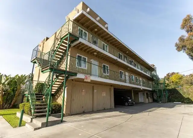 Property at 2613 S Garth Ave, Los Angeles, CA, 90034, 2 beds, 1 bath, [object Object]