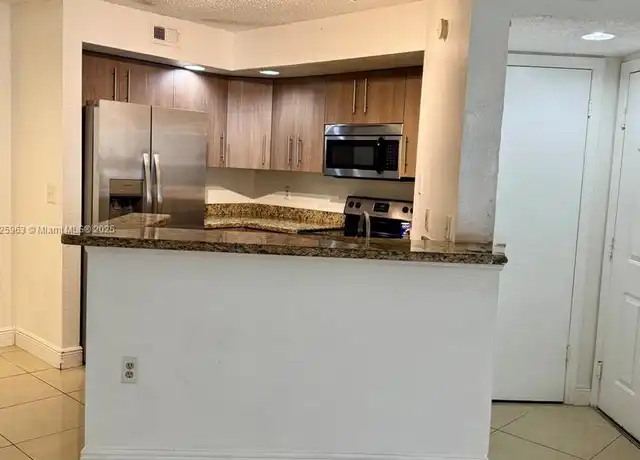 Property at 13090 Vista Isles Dr #111, Plantation, FL, 33325, 2 beds, 2 baths, [object Object]