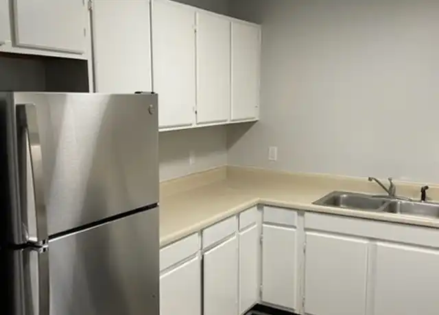 Property at 881 Powell Dr Unit 235, South Hill, VA, 23970, 2 beds, 1 bath, [object Object]