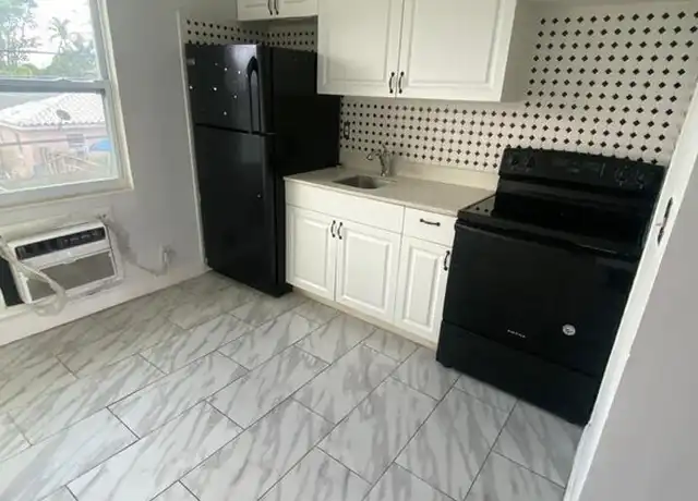 Property at 2417 N 19th Ave Unit 3, Hollywood, FL, 33020, 1 bed, 1 bath, [object Object]