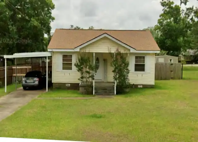 Property at 102 1st Ave, Troy, AL, 36081, 2 beds, 2 baths, [object Object]