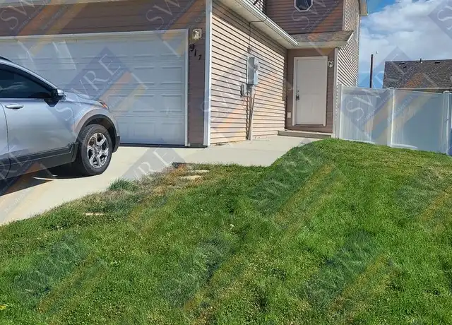 Property at 917 Rampart Dr, Rock Springs, WY, 82901, 3 beds, 2.5 baths, [object Object]