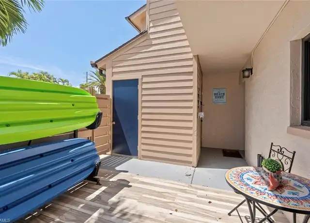 Property at 896 Buttonwood Dr #109, Fort Myers Beach, FL, 33931, 1 bed, 1 bath, [object Object]