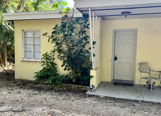 Property at 3261 S US Highway 1 Unit 4, Fort Pierce, FL, 34982, 1 bed, 1 bath, [object Object]