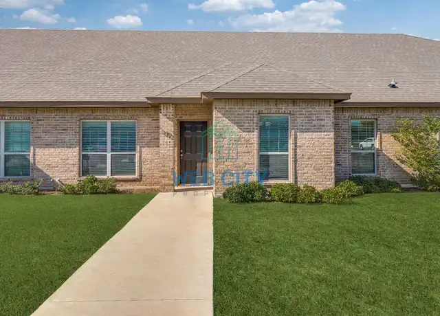 Property at 1101 Grindstone Rd Unit 111, Millsap, TX, 76066, 3 beds, 2 baths, [object Object]