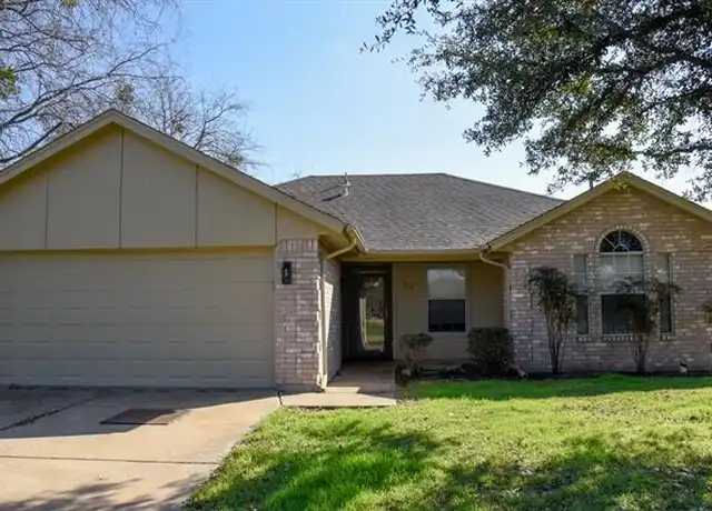 Property at 112 Misty View Ln, Roanoke, TX, 76262, 3 beds, 2 baths, [object Object]