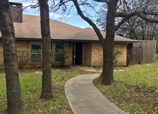Property at 2203 Canterbury Ct, Denton, TX, 76205, 3 beds, 2 baths, [object Object]