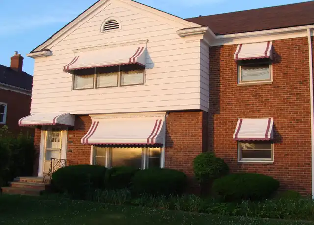 Property at 2371 Warrensville Center Rd, University Heights, OH, 44118, 3 beds, 1.5 baths, [object Object]