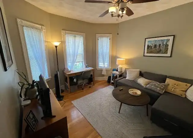 Property at 24 Ellington Rd, Somerville, MA, 02144, 2 beds, 1 bath, [object Object]